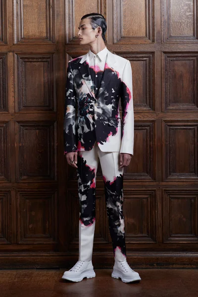 Look 13
